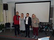 Vortrag und Besucher (Foto: geiger / hgf)