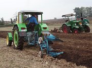 Oldisleben, die Schlepper des Hartmut Böttner (Foto: W.Geiger, K. Bierwisch)