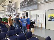 Besucher mit Fahrzeugen (Foto: hgfranke)