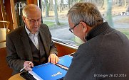 Vertrag unterschrieben (Foto: w. geiger)