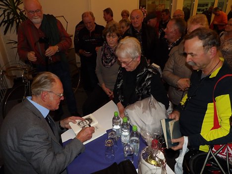 Bild: Autogramme