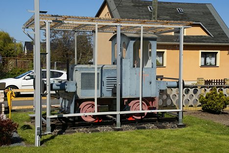 Bild: die Gartenbahn in Gro&szlig;p&ouml;&szlig;na