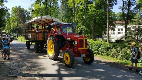 Bild: der Schlepper