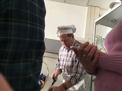 der Bäcker bei der Arbeit (Foto: franke)