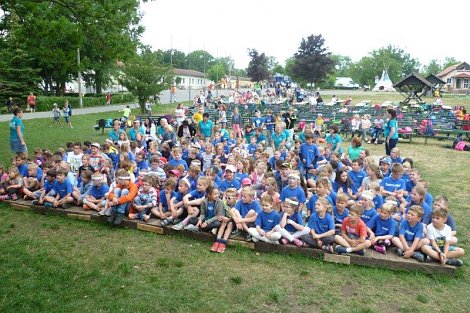 Die jungen Besucher (Foto: H.Voigt)