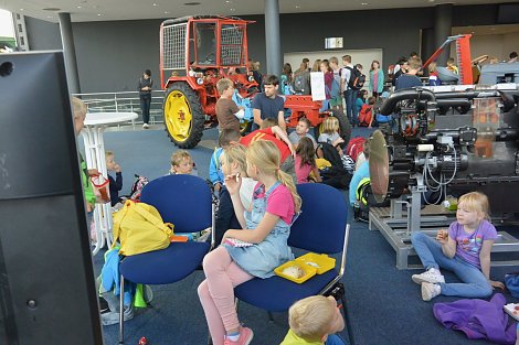 volle Hütte  (Foto: IFA-Museum)